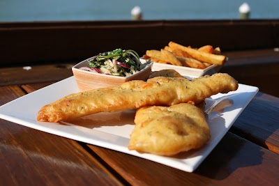 Photos of Gators Caf&eacute; & Saloon