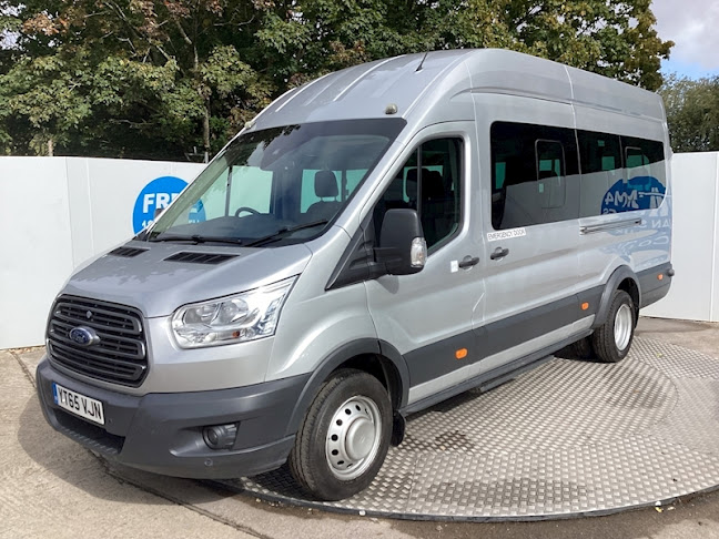 M4 Minibus Centre - Swindon