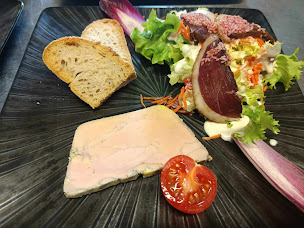 Photo n°9 de Traiteur Restaurant La Gentillère à Cleppé (Restaurant de plats à emporter)