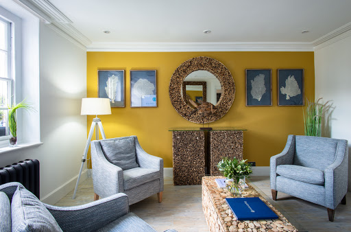 Light Touch Clinic - Aesthetic Clinic Surrey