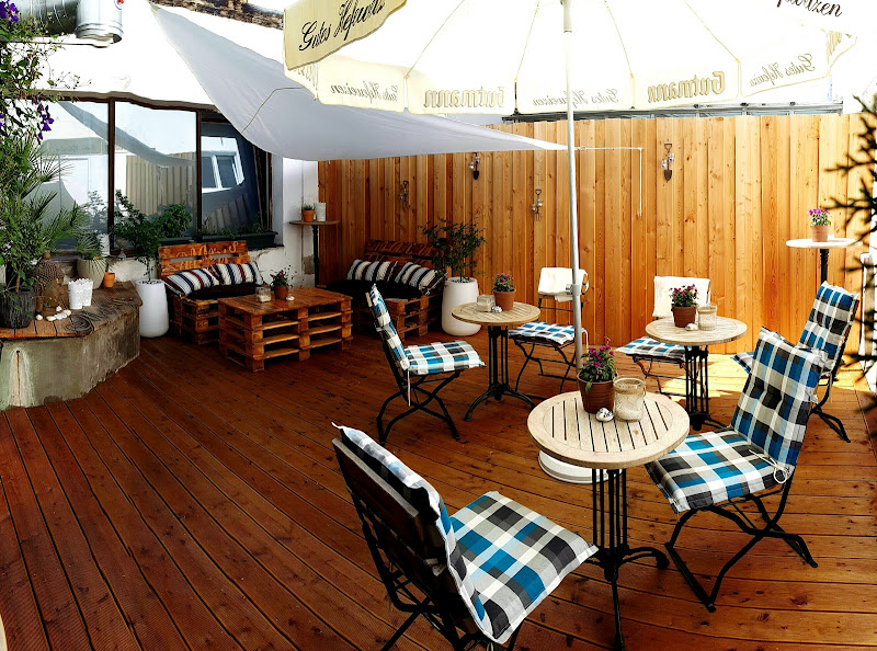 Mary's Café Lounge — photo