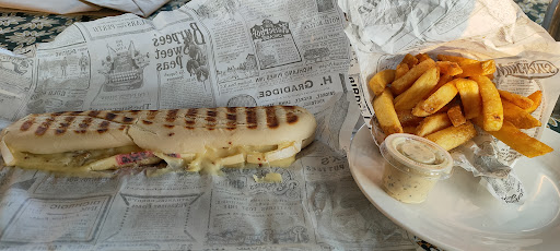 Photo 3 - House food