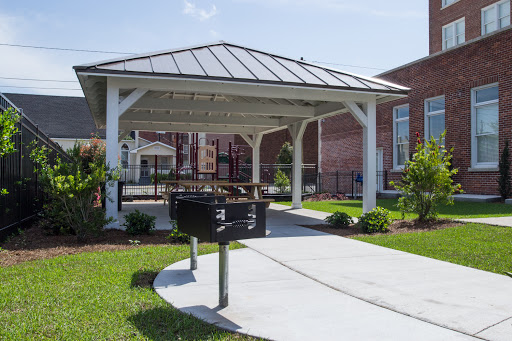 Ware Hotel - Visual