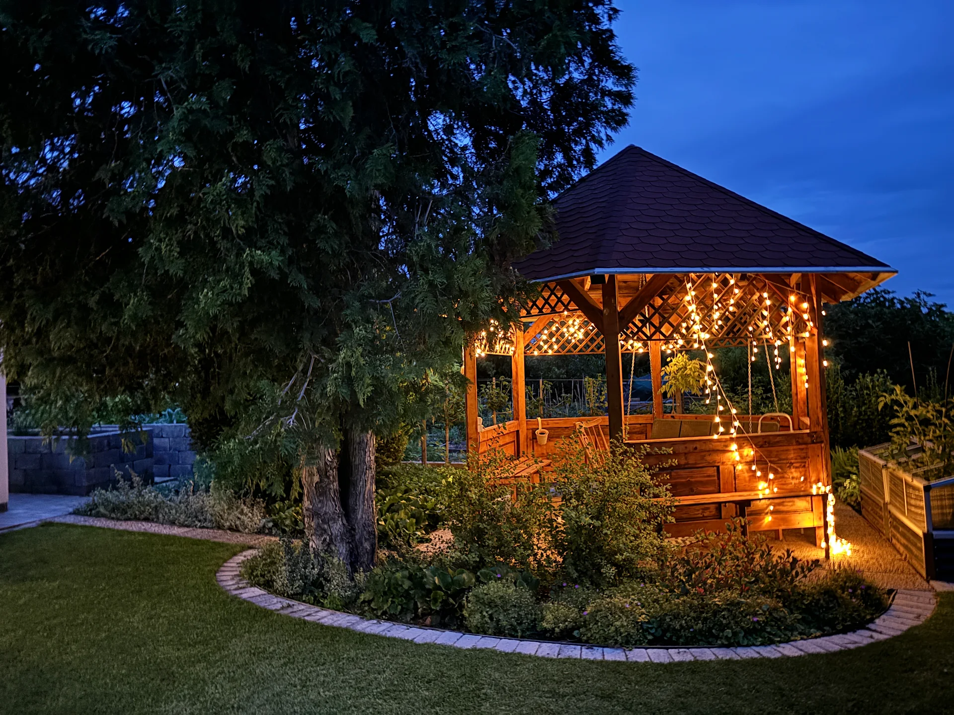 Neon Apartman Csopak Balaton