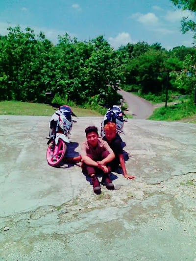 photo of Parkir Wisata Religi Batuampar