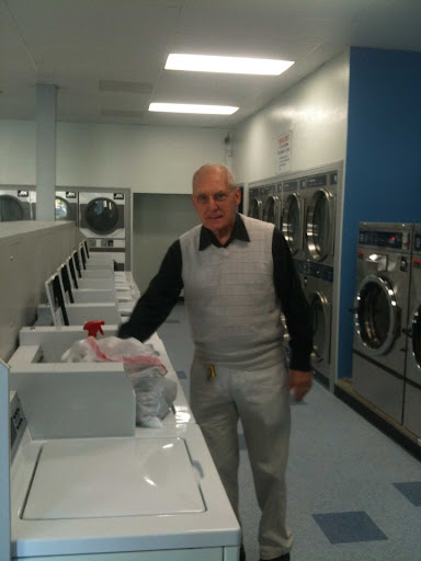 Esplanade Express Laundry - Thumbnail