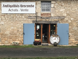 Photo n°34 de Antiquités Roman à Anglars-Juillac (Magasin d'antiquités)