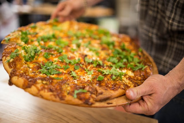 Nabolom Bakery - Pizzeria