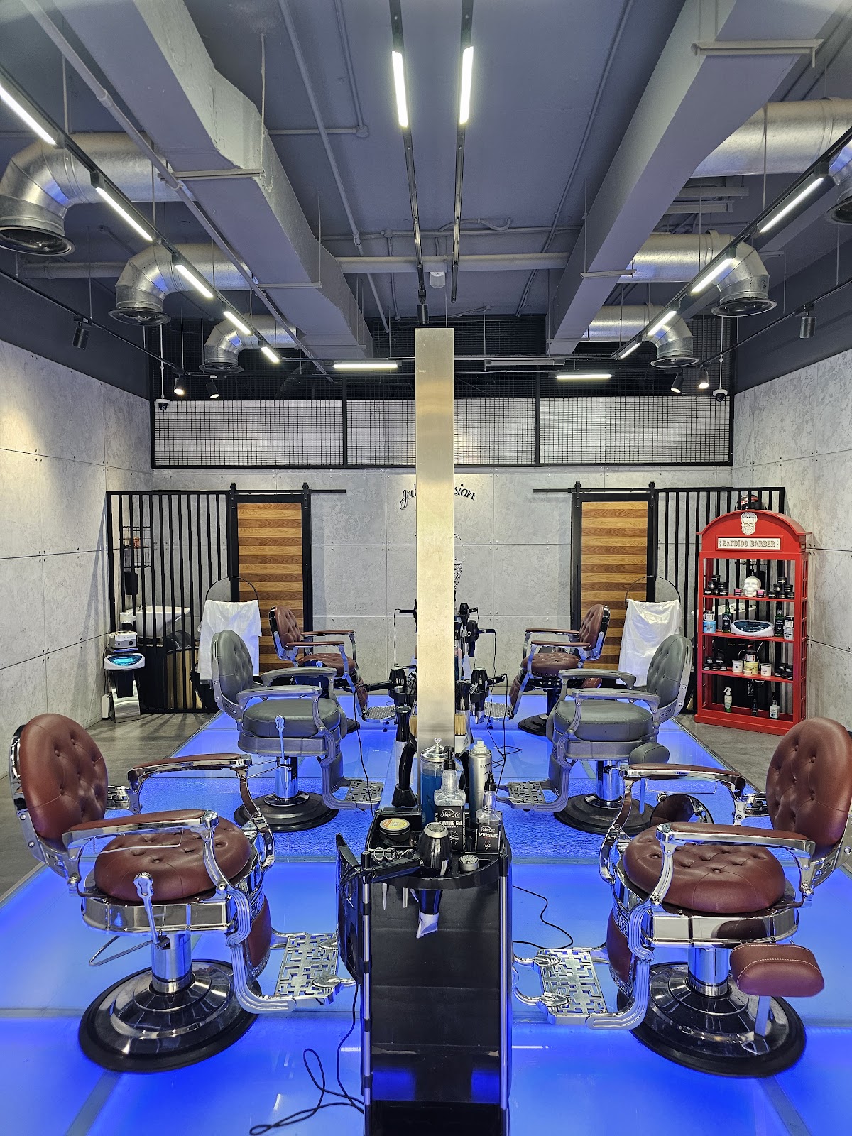 صالون المؤنس للحلاقة - صورة 4