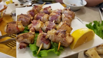 Photos of V&euml;llez&euml;rit Vataksi