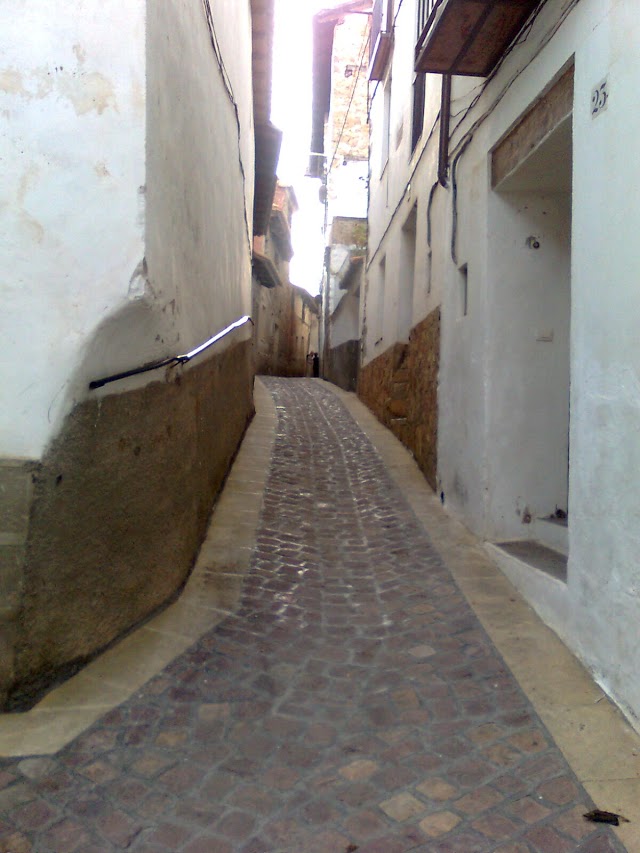 Linares de Mora