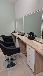 Photo n°8 de L'Instant...pour vous à Bouxières-aux-Dames (Salon de coiffure)