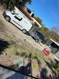 Photo n°10 de C.M espace vert élagage abattage taille de haies devis et déplacement gratuit à Ambarès-et-Lagrave (Entrepreneur spécialisé dans les systèmes d'arrosage de pelouse)