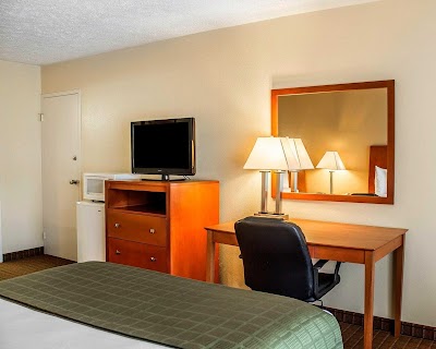 Quality Inn & Suites Conference Center