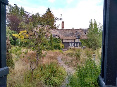 Photos of English Inn