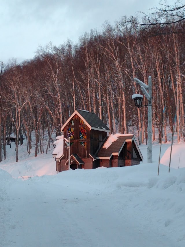 Hangetsukohan Natural Park Parking Lot