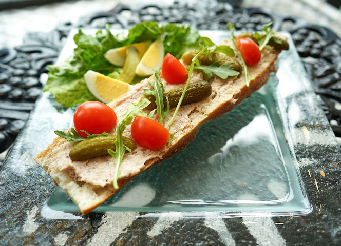 French Quiche by null