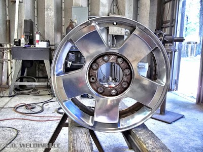 L D Welding Rim Repair Specialists