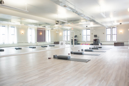 Hot Yoga Oak Park & Yoga Loft Studios