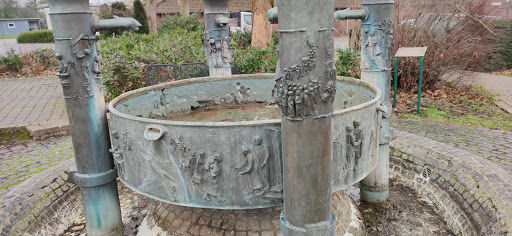 Herzfelder Gedenkbrunnen - Thumbnail
