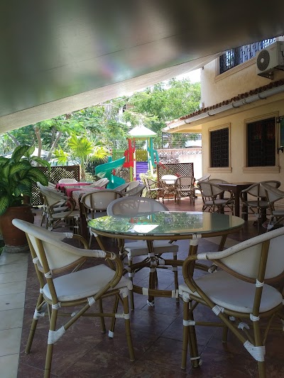 Photos of Moffat Court Hotel