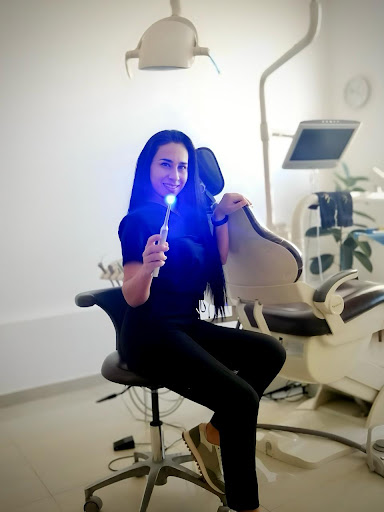 Dra. Martha Elena Jaramillo González - Lagoon Dental Services