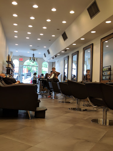 A’La Mode Salon & Company - Thumbnail
