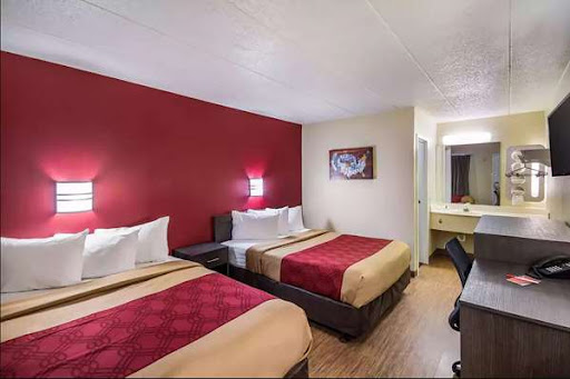 Super 8 by Wyndham Charleston WV - Thumbnail