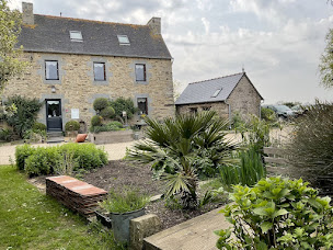 Photo n°3 de Ker Ar Men, Chambres et tables d'hotes à Minihy-Tréguier (Restaurant)