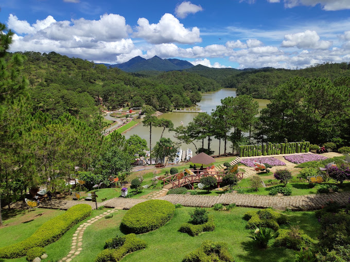 Thung Lũng Tình Yêu, 5 – 7 Đường Mai Anh Đào, Đà Lạt, Lâm Đồng