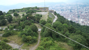 Photo n°2 de Acrobastille à Grenoble (Parc de loisirs)