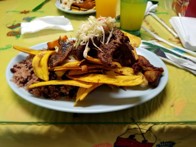 La 27th Restaurante Familiar Nicaraguense