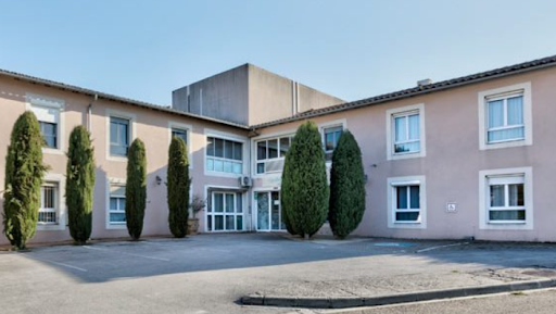 Photo de Colisée - EHPAD LES HAUTS DE BARBEGAL à Arles (13200)