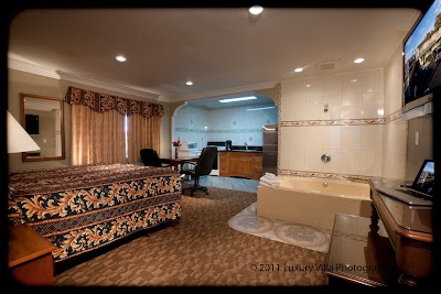 Photos of Crystal Lodge Motel Hotel