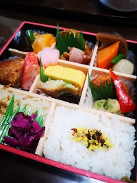 なだ万厨房 博多阪急店