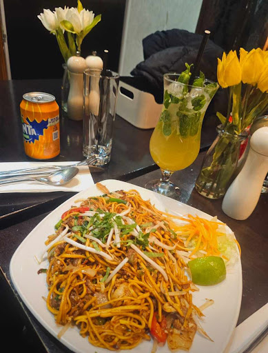 Thai n Pie Stepney - Thumbnail