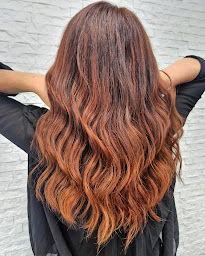 Photo n°5 de Créatifs coiffure à Chaponnay (Salon de coiffure)