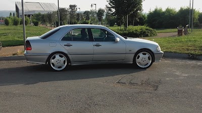 Photos of Makromart