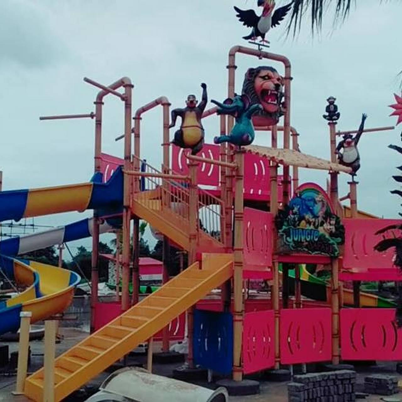 Fun Planet Best Water Park In Nagpur Family Friendly Water Park Featuring High Speed Slides Wave Pools Lazy River Kiddie Attractions