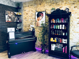 Photo n°27 de SALON TOUT UN ART à Calais (Salon de coiffure)