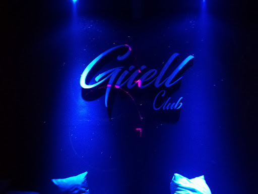 Guell Club Gallery - Italy