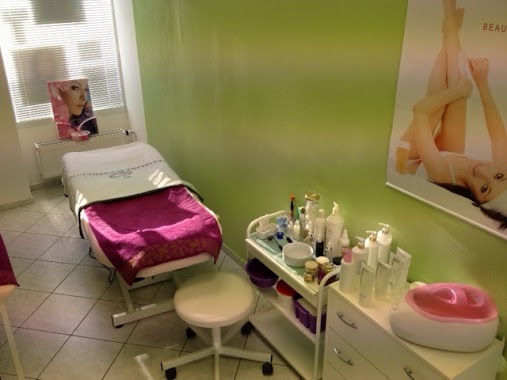 Studio Pinoy - hairdressing, cosmetics, manicure, pedicure, Author: Studio Píno - kadeřnictví, kosmetika, manikúra, pedikúra