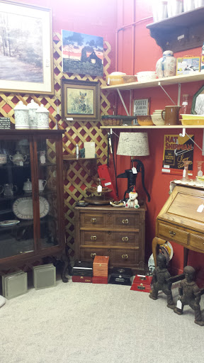 Springville Antique Mall - Thumbnail