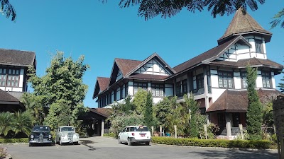 Photos of Governor&rsquo;s House