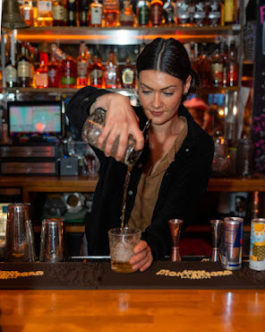 Luckys Indoor Outdoor by null