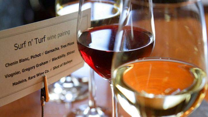 MKT Restaurant and Bar by null