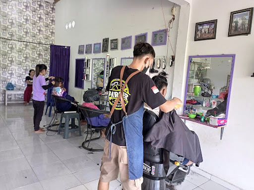 Zello Salon & Barbershop