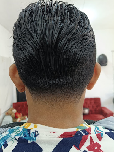 CHURO'S BARBER STUDIO