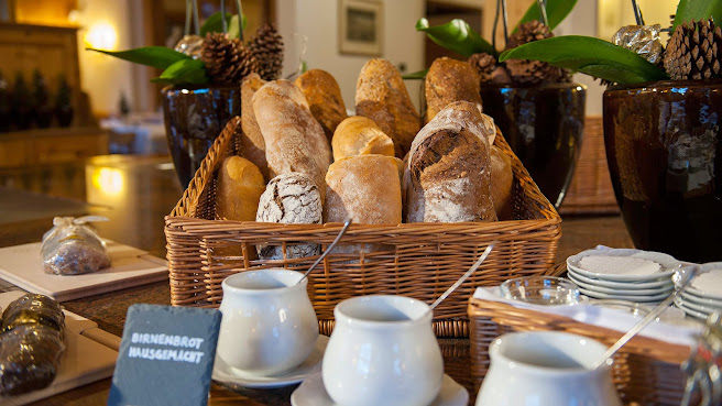 Hotel Albris und Restaurant Kochendörfer by null