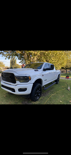 Squeaky Finish Mobile Detailing Logo